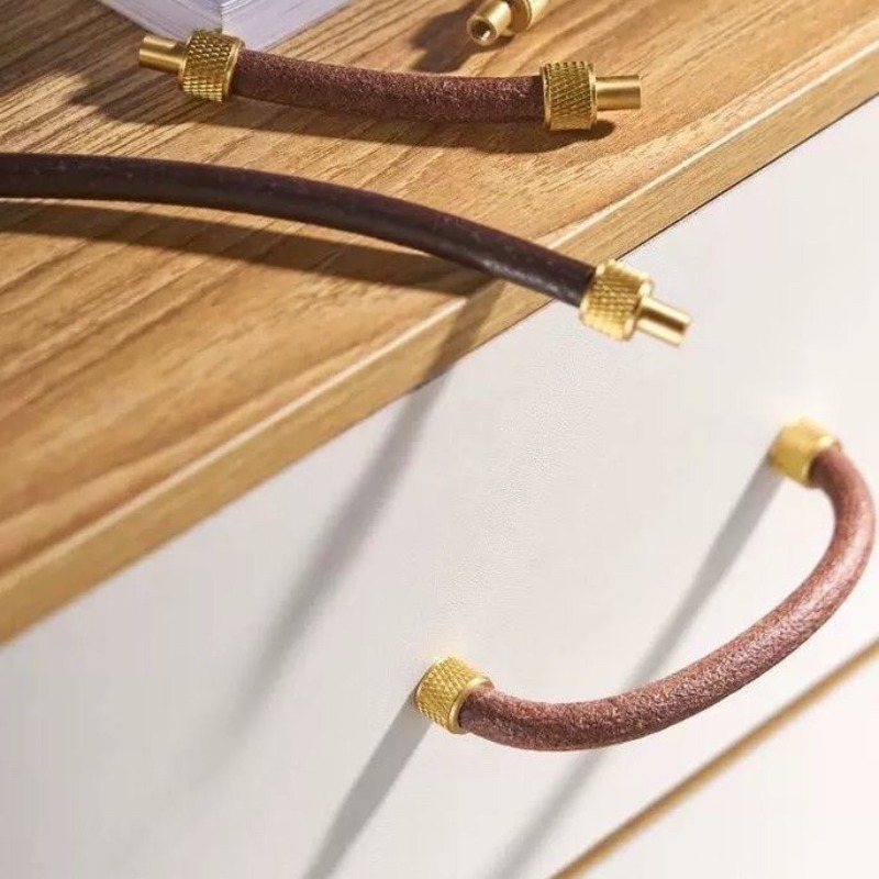 Maniglia per mobili in ottone  - Leatherwork Hardware recensione e prezzo