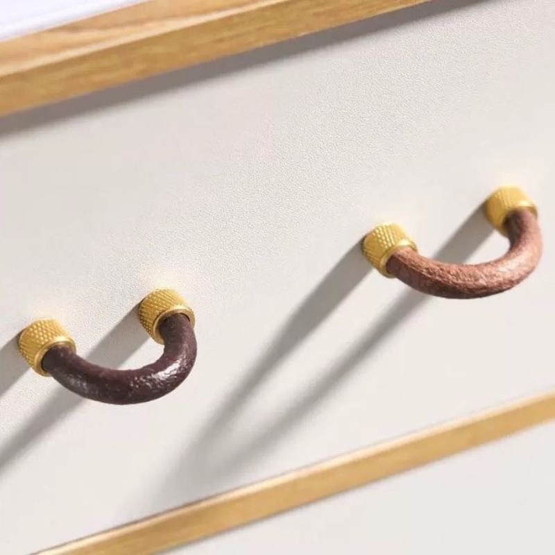 Maniglia per mobili in ottone  - Leatherwork Hardware recensione e prezzo