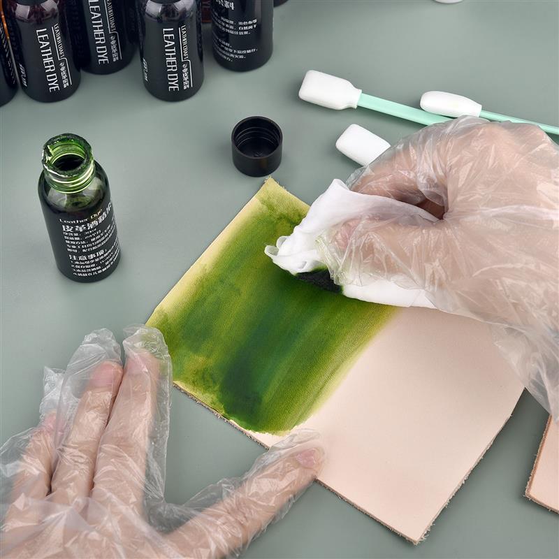 Serie professionale di vernici - Leather Dye Finish recensione e prezzo