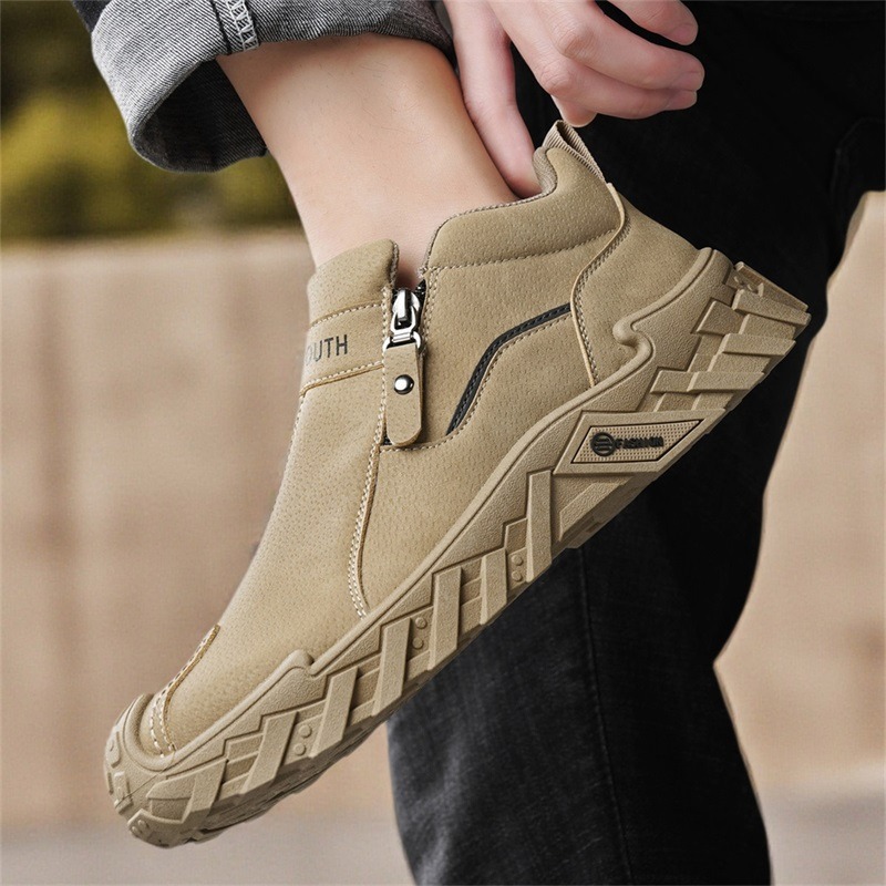 Scarpe Sportive Slip-On da Uom - Leatherwork Clamp recensione e prezzo